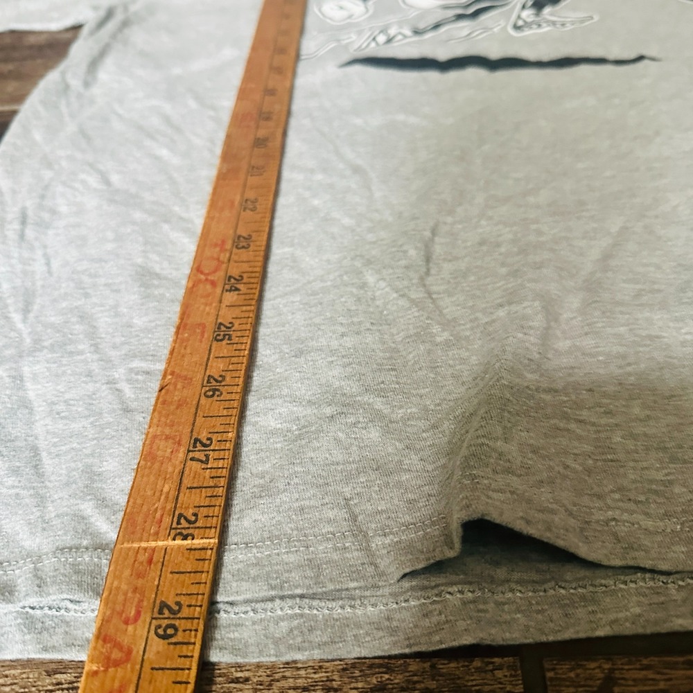 Champion Athleticwear - Men's Graphic T-Shirt- L  Large Gray - Running - Picture 7 of 9